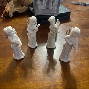 Porcelain Angels(Set of 4)